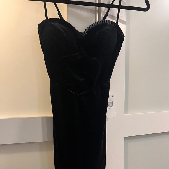 Homecoming dress - Picture 1 of 3